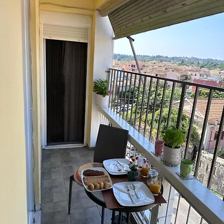 Olia Apartment